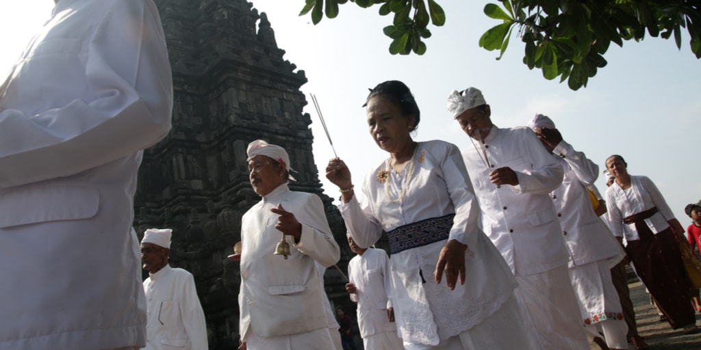 What To Wear To a Hindu Funeral?