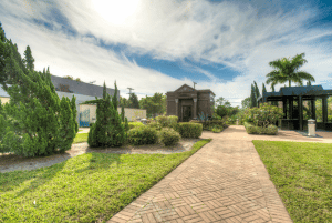 outdoor mausoleums